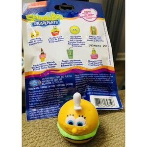 Spongebob Squarepants F.U.N. w/ Food Mystery Figure - Krabby Patty - Open Pack